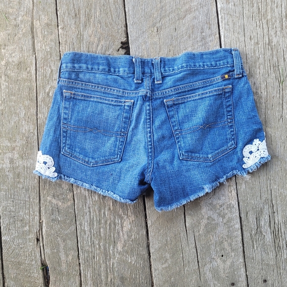 Lucky Brand "Riley" Short - Picture 3 of 3